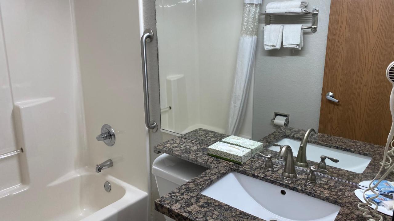 Microtel Inn & Suites By Wyndham Ardmore Esterno foto