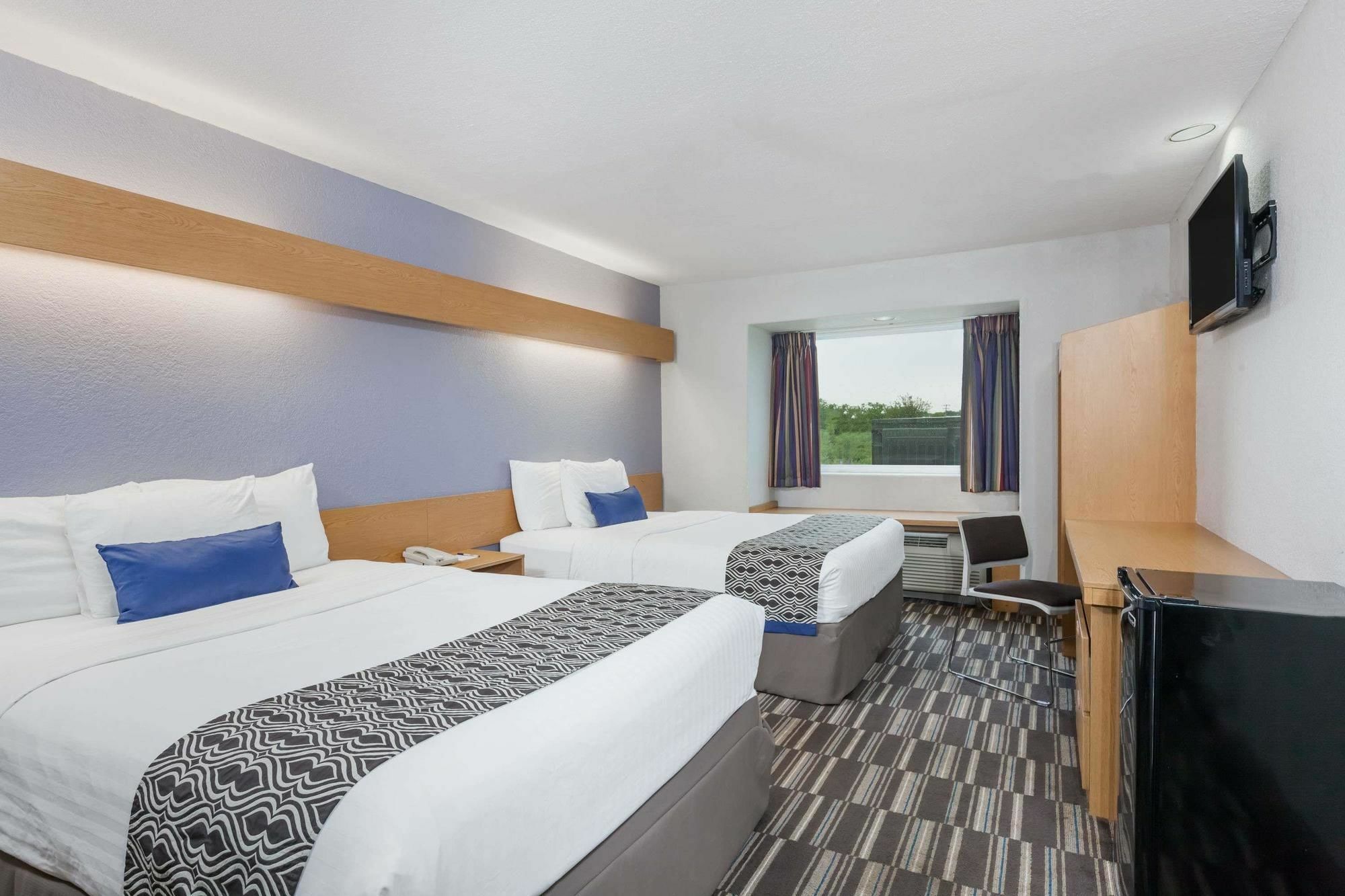 Microtel Inn & Suites By Wyndham Ardmore Esterno foto